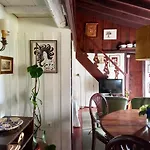 Casa Dos Pinheiros - Pinheiros Ferienhaus *