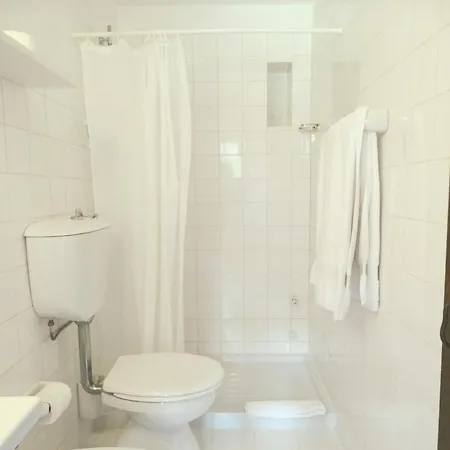 Casa Dos Pinheiros - Pinheiros * فافي